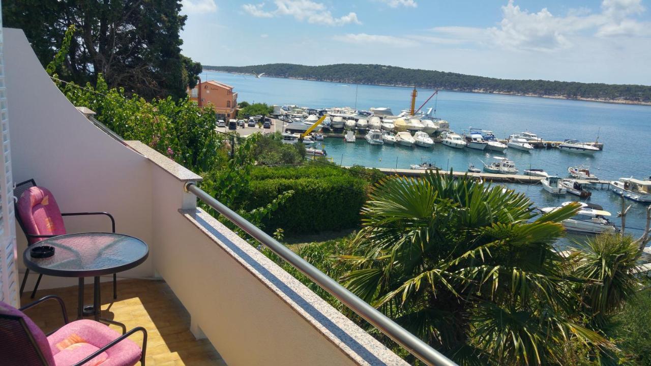 Paradise House At Sea Rab Town Dış mekan fotoğraf